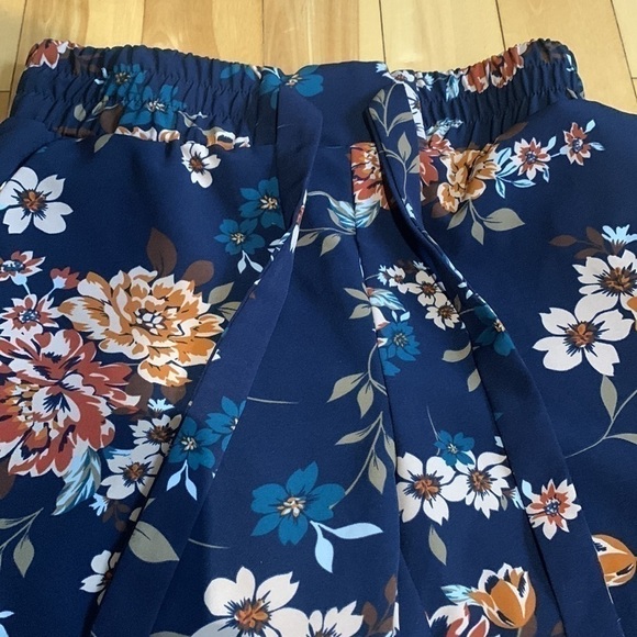 Cropped High Rise Printed Pants Floral Print Size Small - Picture 5 of 7